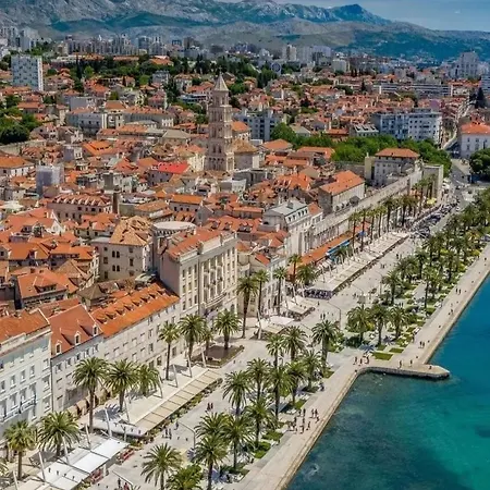 Apartment Zadoda Omiš Kültér fotó